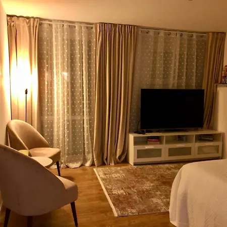 Old Town Romantic Apartment. Breslau-wroclaw. * ורוצלב