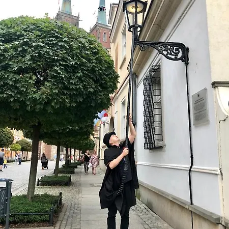 Old Town Romantic Apartment. Breslau-wroclaw. דירה ורוצלב